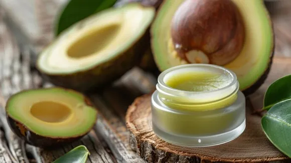 Avocado Benefits For Skin And How To Use It