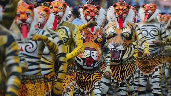 Pulikali Pulikkali puli kali