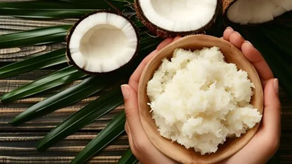 Coconut Oil For Dry Hair FI
