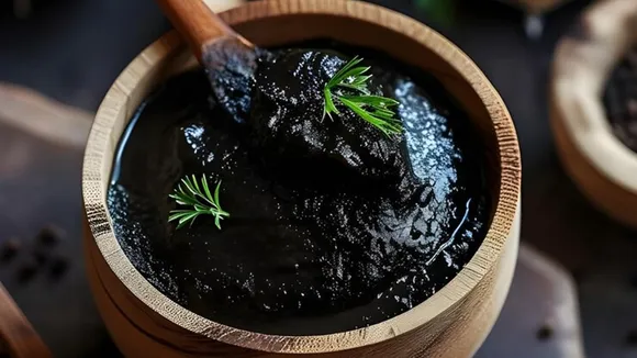 Hair Dye With Garlic  FI