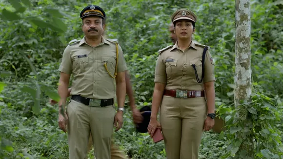 Paathirathri Trailer