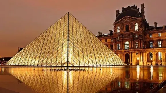 Louvre Museum