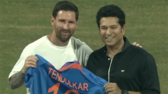 Lionel Messi with Sachin Tendulkar