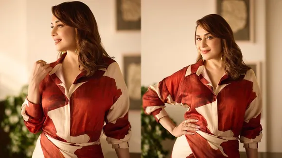 Madhuri Dixit Stylish Photos FI