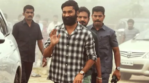 Dhanush on DNS Set.jpg