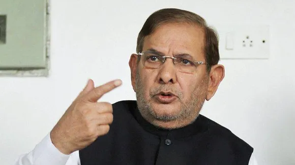 "മകളുടെ മാനത്തേക്കാൾ വിലയുണ്ട് വോട്ടിന് "; ശരദ് യാദവിന്റെ പ്രസ്‌താവന വിവാദത്തിൽ