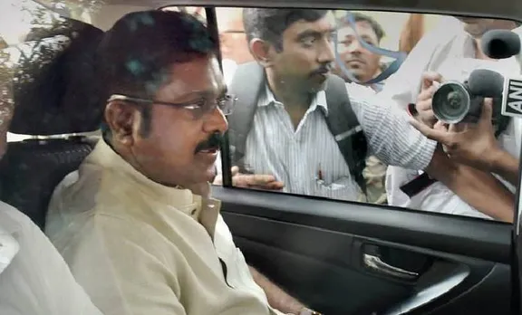 TTV Dhinakaran, aiadmk