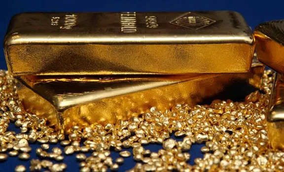 gold smuggling, gold smuggling kochi airport, kochi airport, കൊച്ചി വിമാനത്താവളത്തിൽ സ്വർണ്ണ വേട്ട, സ്വർണ്ണം പിടികൂടി, കൊച്ചി വിമാനത്താവളം, spicejet, dubai-kochi flight, മലപ്പുറം സ്വദേശി