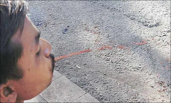 പാന്‍മസാല ചവച്ചതിന് യോഗി ആദിത്യനാഥിന്റെ ഡ്രൈവര്‍ക്ക് പിഴ