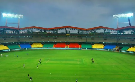 Under 17 world Cup, Under 17 FIFA world cup India, FIFA world Cup India, ഫുട്ബോൾ ലോകകപ്പ്, ഇന്ത്യൻ ഫുട്ബോൾ, കൊച്ചി സ്റ്റേഡിയം, ഫിഫ സംഘം പരിശോധനയിൽ