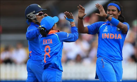 വനിത ലോകകപ്പ്: കരുത്തരായ ഇംഗ്ലണ്ടിനെ മലർത്തിയടിച്ച് ഇന്ത്യയുടെ പെൺപുലികൾ