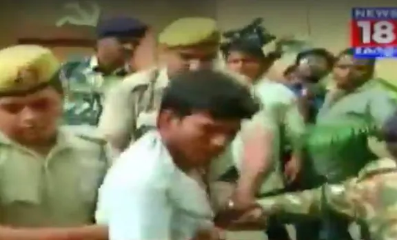 സീതാറാം യെച്ചൂരിക്ക് നേരേ കയ്യേറ്റശ്രമം; ഹിന്ദുസേന പ്രവർത്തകരാണ് കയ്യേറ്റം ചെയ്തത്