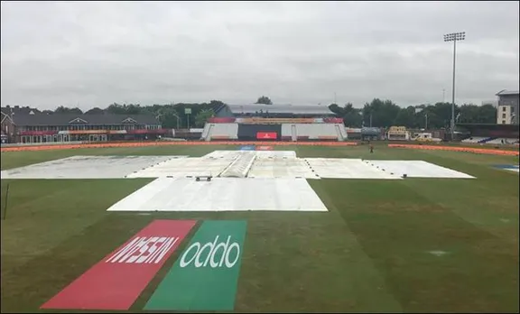 വനിത സെമി​ ഫൈനലിൽ മഴ കളിക്കുന്നു , മത്സരം ഉപേക്ഷിച്ചാൽ എന്ത് സംഭവിക്കും?