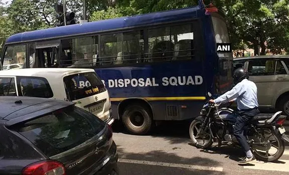 ഡല്‍ഹി ഹൈക്കോടതി വളപ്പില്‍ ബോംബ് സ്ഥാപിച്ചിട്ടുണ്ടെന്ന് ഭീഷണി; ജാഗ്രതാ നിര്‍ദേശം