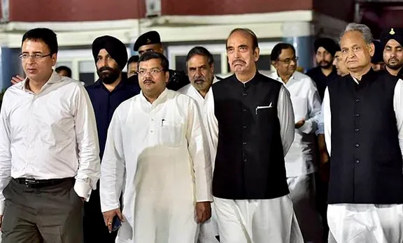 പുകഞ്ഞ കൊളളികള്‍! ഗുജറാത്തില്‍ എട്ട് എംഎല്‍എമാരെ കോണ്‍ഗ്രസ് പുറത്താക്കി