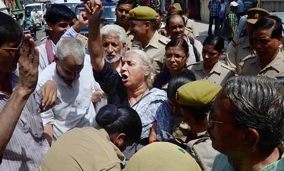 നിരാഹാര സമരത്തിനിടെ മേധാ പട്കറെ മധ്യപ്രദേശ് പൊലീസ് അറസ്റ്റ് ചെയ്തു