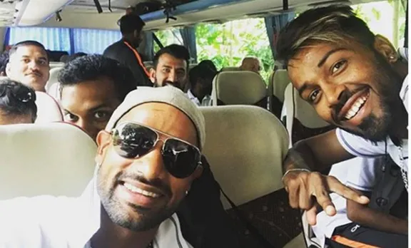 ശിഖർ ധവാൻ, ഹർദ്ദിക് പാണ്ഡ്യ, ഓട്ടോറിക്ഷ, ശ്രീലങ്ക, ഇന്ത്യ, ടെസ്റ്റ് പരമ്പര