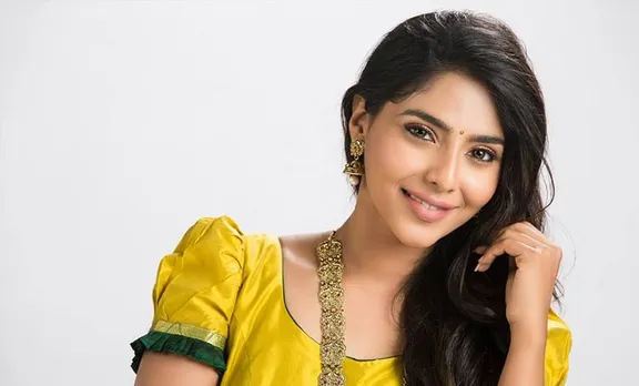 Aishwarya Lakshmi, Njandukalude Nattil Oridavela