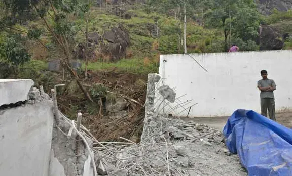 Munnar, pallivasal, resort, land slide, rock fall,tourism