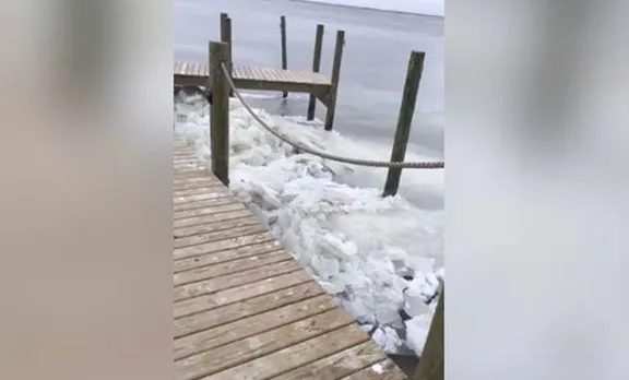 ഐസുകട്ടകൾ തിരമാലകളായി; അപൂർവ പ്രതിഭാസത്തിന്റെ വിഡിയോ വൈറൽ