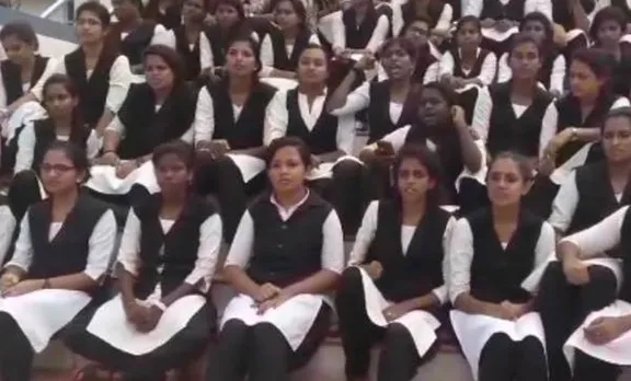 അപവാദ പ്രചരണം: വിദ്യാര്‍ത്ഥിനികള്‍ മുഖ്യമന്ത്രിക്ക് പരാതി നല്‍കി