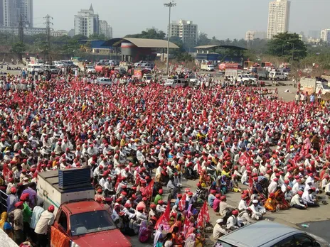 'വാക്ക് പോര, പരിഹാരം വേണം' മുംബൈ നഗരത്തെ സ്തംഭിപ്പിച്ച് കര്‍ഷക രോഷം