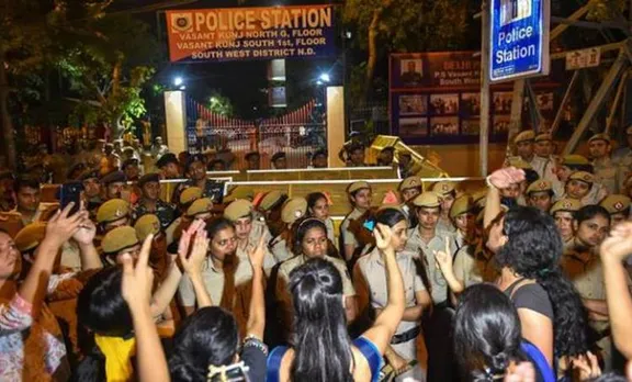 ജെഎൻയു ലൈംഗീക അധിക്ഷേപ കേസ്; വിവാദ അധ്യാപകന്‍ അതുല്‍ ജൊഹ്‍റിയ്ക്ക് ജാമ്യം