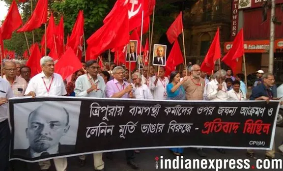 'ആക്രമണങ്ങള്‍ ഗവര്‍ണര്‍ ആഘോഷിച്ചത് നാണക്കേട്'; അക്രമം ബിജെപിയുടെ സ്വഭാവമെന്നും യെച്ചൂരി