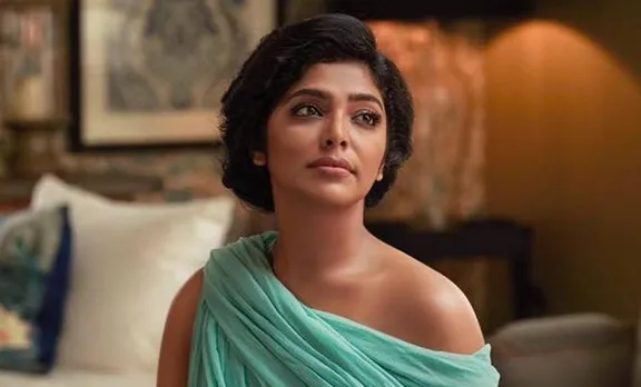 'പുലിമുരുകനില്‍ മോഹന്‍ലാലിന്റെ തുട കാണിക്കാം, സുരാജേട്ടന്‍ കാണിച്ചാല്‍ എ സര്‍ട്ടിഫിക്കറ്റും': റിമ കല്ലിങ്കല്‍