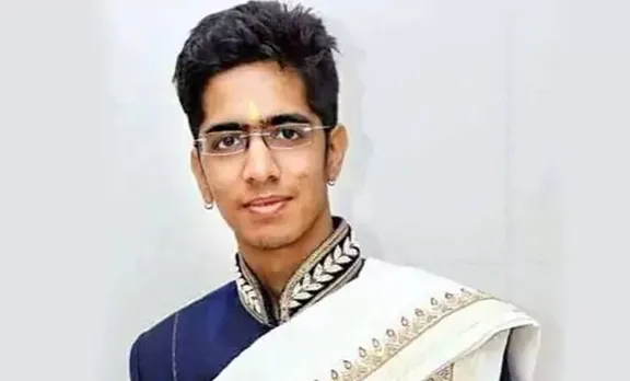 സന്യാസ ജീവിതത്തിനായി 24 കാരനായ യുവാവ് 100 കോടിയുടെ സ്വത്തുക്കൾ വേണ്ടെന്നുവച്ചു