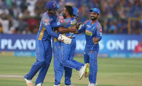 IPL 2018 Live, RR vs RCB: ഡിവില്യേഴ്‌സിന്റെ ഒറ്റയാള്‍ പോരാട്ടത്തിനും രക്ഷിക്കാനായില്ല; ബെംഗളൂരു പുറത്ത്