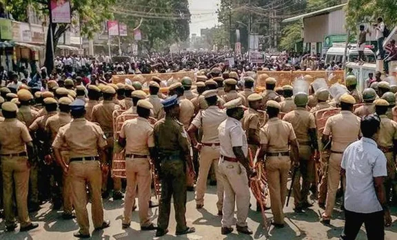 തൂത്തുക്കുടി വെടിവയ്‌പ്: തമിഴ്നാട്ടില്‍ ഹര്‍ത്താല്‍ ഭാഗികം, മുഖ്യമന്ത്രിയുടെ രാജി ആവശ്യപ്പെട്ട് പ്രതിപക്ഷം