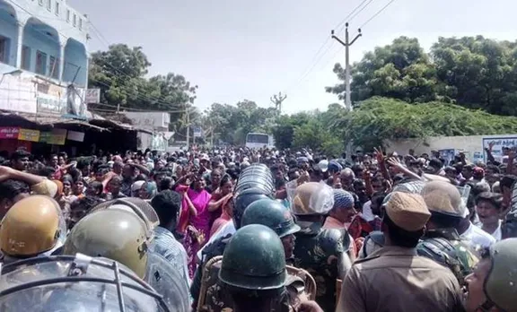 തൂത്തുക്കുടി പ്രക്ഷോഭം: പൊലീസ് വെടിവെയ്പിൽ​ ഒരാള്‍ കൂടി കൊല്ലപ്പെട്ടു: മൂന്ന് ജില്ലകളിൽ ഇന്റർനെറ്റ് സേവനം റദ്ദാക്കാൻ സർക്കാർ