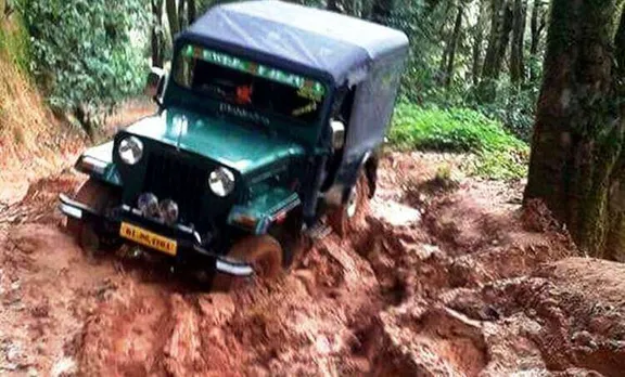 ഇടമലക്കുടി റോഡ് തകര്‍ന്നു; ജനങ്ങൾ പട്ടിണിയിലേയ്ക്ക്