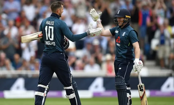ചരിത്രത്തിലെ കൂറ്റന്‍ ഏകദിന സ്കോറുമായി ഇംഗ്ലണ്ട്; 242 റണ്‍സിന് പരാജയപ്പെട്ട് തലകുനിച്ച് ഓസീസ്
