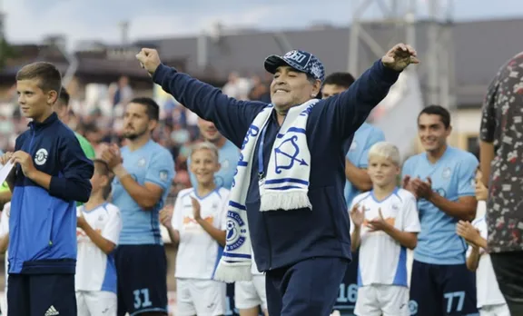 മറഡോണ വീണ്ടും പരിശീലകന്റെ റോളില്‍, ബെലാറസില്‍ ആവേശകരമായ വരവേല്‍പ്പ്