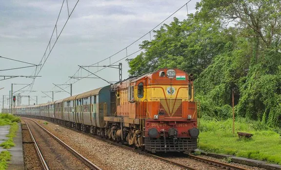 Train timings, cancelled trains, late trains, engine complaint , railway information, Trivandrum - Mumbai CST Express , Train No.56370, Train No.56375, Train No.16127, Train No.22149, Train No.22655, iemalayalam, ഐ ഇ മലയാളം, today news, ഇന്നത്തെ വാർത്ത news india, latest news, breaking news, ബ്രേക്കിങ്ങ് ന്യൂസ്, india news live, india news today, national news, ദേശീയ വാർത്ത, national news today, national news headlines, പ്രധാന വാർത്തകൾ, latest national news, വാർത്തകൾ, national news india, വാർത്ത ന്യൂസ്, today national news, breaking news india, union government, central government, state government,