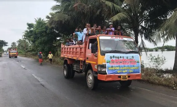 മുന്നിൽ നിന്ന് മന്ത്രിമാർ; കുട്ടനാട്ടിലെ ശുചീകരണ യജ്ഞത്തിന് മുക്കാൽ ലക്ഷം പേർ