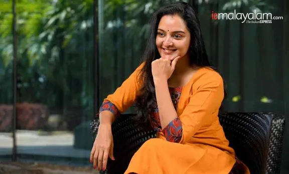 സിനിമയിലെ രണ്ടാമൂഴത്തിന് അഞ്ച് വയസ്: കാലമെന്ന മഹാസംവിധായകന് പ്രണാമമെന്ന് മഞ്ജു