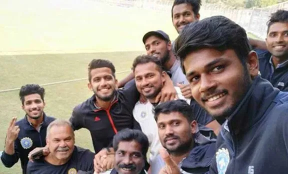 കേരള ക്രിക്കറ്റ് അസോസിയേഷന്‍ നാല് കളിക്കാരുടെ സസ്‌പെന്‍ഷന്‍ റദ്ദാക്കി