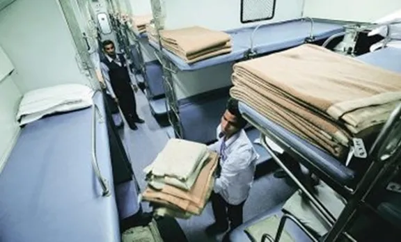 കുപ്രസിദ്ധ യാത്രക്കാര്‍! കഴിഞ്ഞ വര്‍ഷം ട്രെയിനില്‍ നിന്ന് മോഷണം പോയത് 1.95 ലക്ഷം ടവലുകളും 81,000 കിടക്കവിരികളും