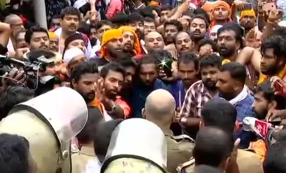 സന്നിധാനത്തെ പ്രതിഷേധം: അറസ്റ്റിലായവരിൽ പൊലീസ് ലിസ്റ്റിലുളളവരുമുണ്ടെന്ന് നിഗമനം