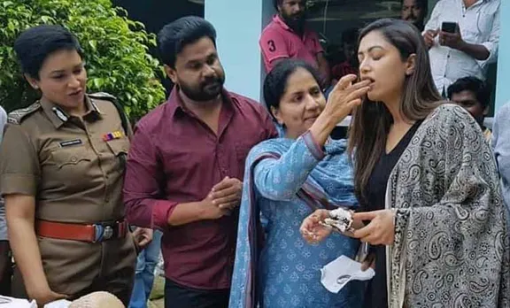 Mamta Mohandas Birthday Celebrations at Dileep Starrer B Unnikrishnan Film Location