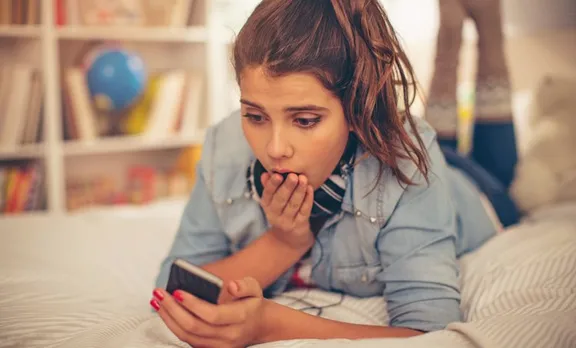 ഫെയ്സ്ബുക്കില്‍ കൗമാരക്കാരികള്‍ക്ക് സജെസ്റ്റ് ചെയ്യുന്നത് മധ്യവയസ്കരുടെ അക്കൗണ്ടുകളെന്ന് റിപ്പോര്‍ട്ട്