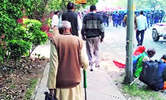 ഒമ്പതാം വയസില്‍ നടന്ന വഴികളിലൂടെ നിലനില്‍പ്പിനുള്ള പോരാട്ടത്തിനായി എണ്‍പതാം വയസിലും