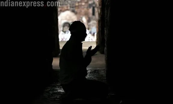 മുസ്‌ലിം ജീവനക്കാര്‍ പൊതു ഇടങ്ങളില്‍ നിസ്കരിക്കുന്നത് വിലക്കി പൊലീസിന്റെ ഉത്തരവ്