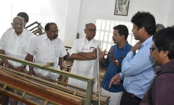 parliamentary committee visits kerala flood area