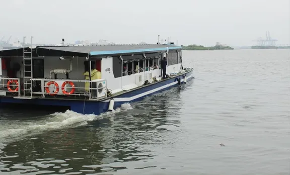 vega 120, fort kochi,kochi muziris biennale , ernakulam, boat, water transport,കൊച്ചി മുസിരീസ് ബിനാലെ, indianexpress, വേഗാ 120, ബോട്ട്, കൊച്ചി മുസിരീസ് ബിനാലെ, ബോട്ട്, എറണാകുളം ജെട്ടി, വിനോദ സഞ്ചാരം, ഐഇ മലയാളം