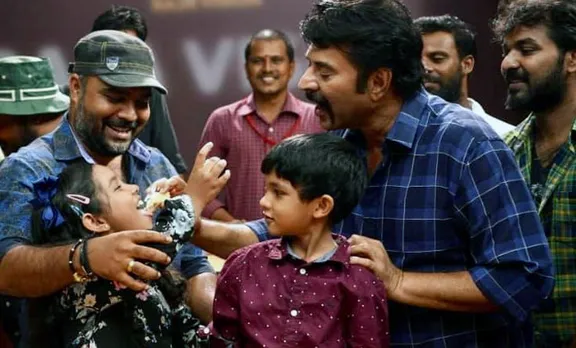 mammootty, madhuraraja, mammootty madhuraraja, mammootty madhuraraja look, mammootty madhuraraja style, mammootty madhuraraja news, mammootty madhuraraja release, മമ്മൂട്ടി, മമ്മൂട്ടി മധുരരാജ, മമ്മൂട്ടി മധുരരാജ ലുക്ക്‌, മമ്മൂട്ടി മധുരരാജ റിലീസ്, പുതിയ ചിത്രം, സിനിമ, Entertainment, സിനിമാ വാര്‍ത്ത, ഫിലിം ന്യൂസ്, Film News, കേരള ന്യൂസ്, കേരള വാര്‍ത്ത, Kerala News, മലയാളം ന്യൂസ്, മലയാളം വാര്‍ത്ത, Malayalam News, Breaking News, പ്രധാന വാര്‍ത്തകള്‍, ഐ ഇ മലയാളം, iemalayalam, indian express malayalam, ഇന്ത്യന്‍ എക്സ്പ്രസ്സ്‌ മലയാളം
