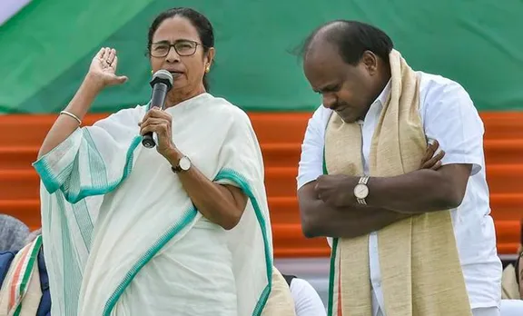ബിജെപിയുടെ കാലാവധി കഴിഞ്ഞുവെന്ന് മമതാ ബാനര്‍ജി; ഒരു കുടക്കീഴില്‍ പ്രതിപക്ഷം